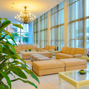 Photo of NH CAPRI Hotel